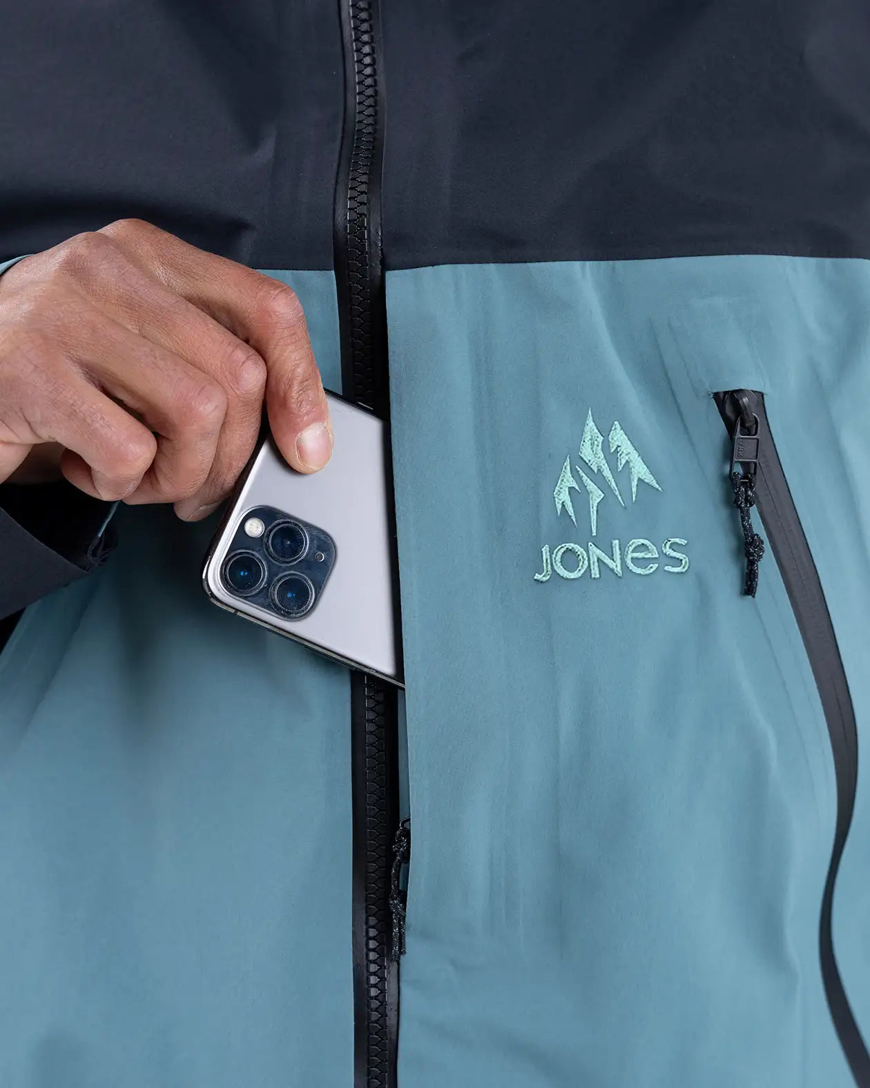 Men’s Shralpinist GORE-TEX ePE Recycled 3L Jacket | Jones Men’s Shralpinist GORE-TEX ePE Recycled 3L Jacket Jones Snowboards High Performance