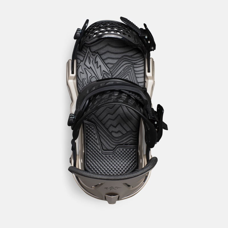 Jones Pre-cut Nomad Pro Splitboard skins climbing, featuring Quick Tension Tail Clip Jones Pre-cut Nomad Pro Splitboard skins climbing, featuring Quick Tension Tail Clip
