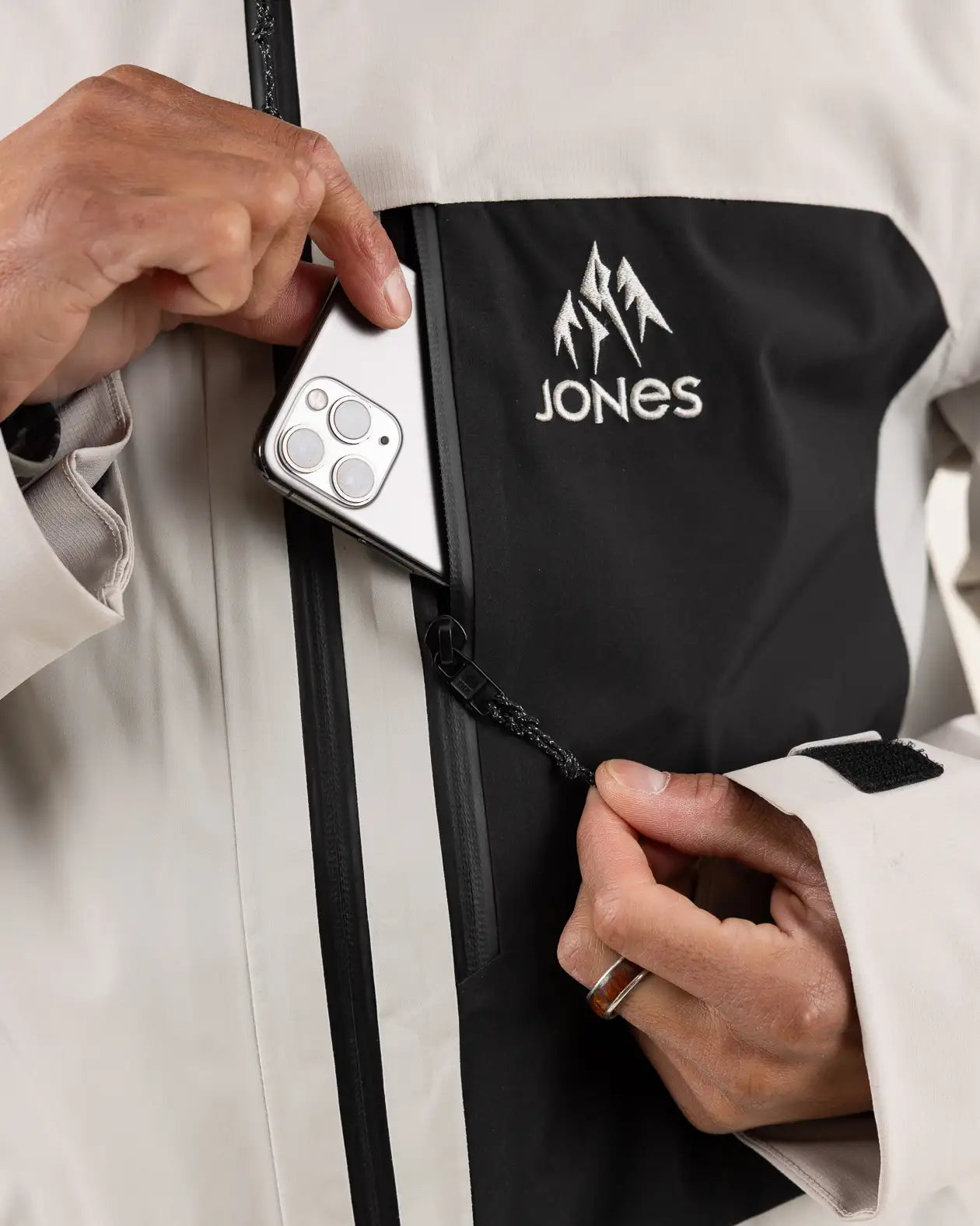 Men's MTN Surf Recycled Insulated Parka | Jones Men's MTN Surf Recycled Insulated Parka | Jones