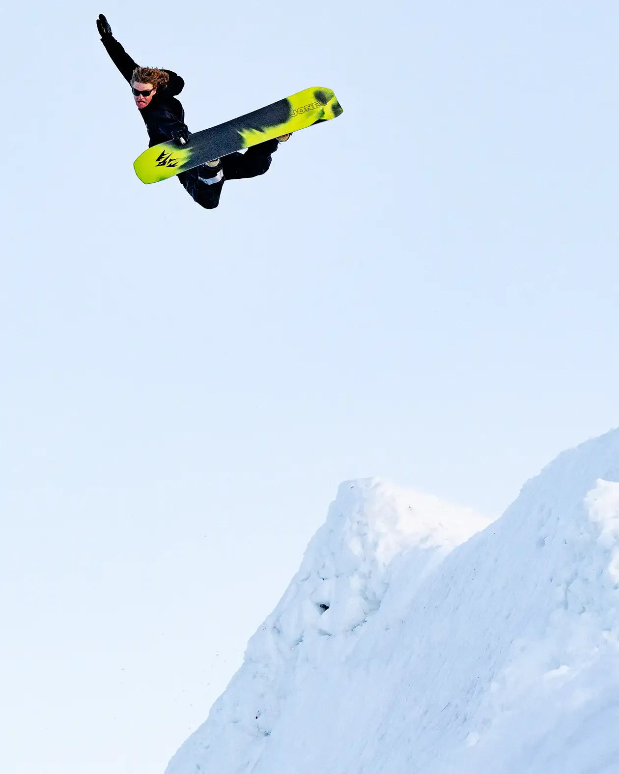 Men's Howler Snowboard | Jones Men's Howler Snowboard | Jones