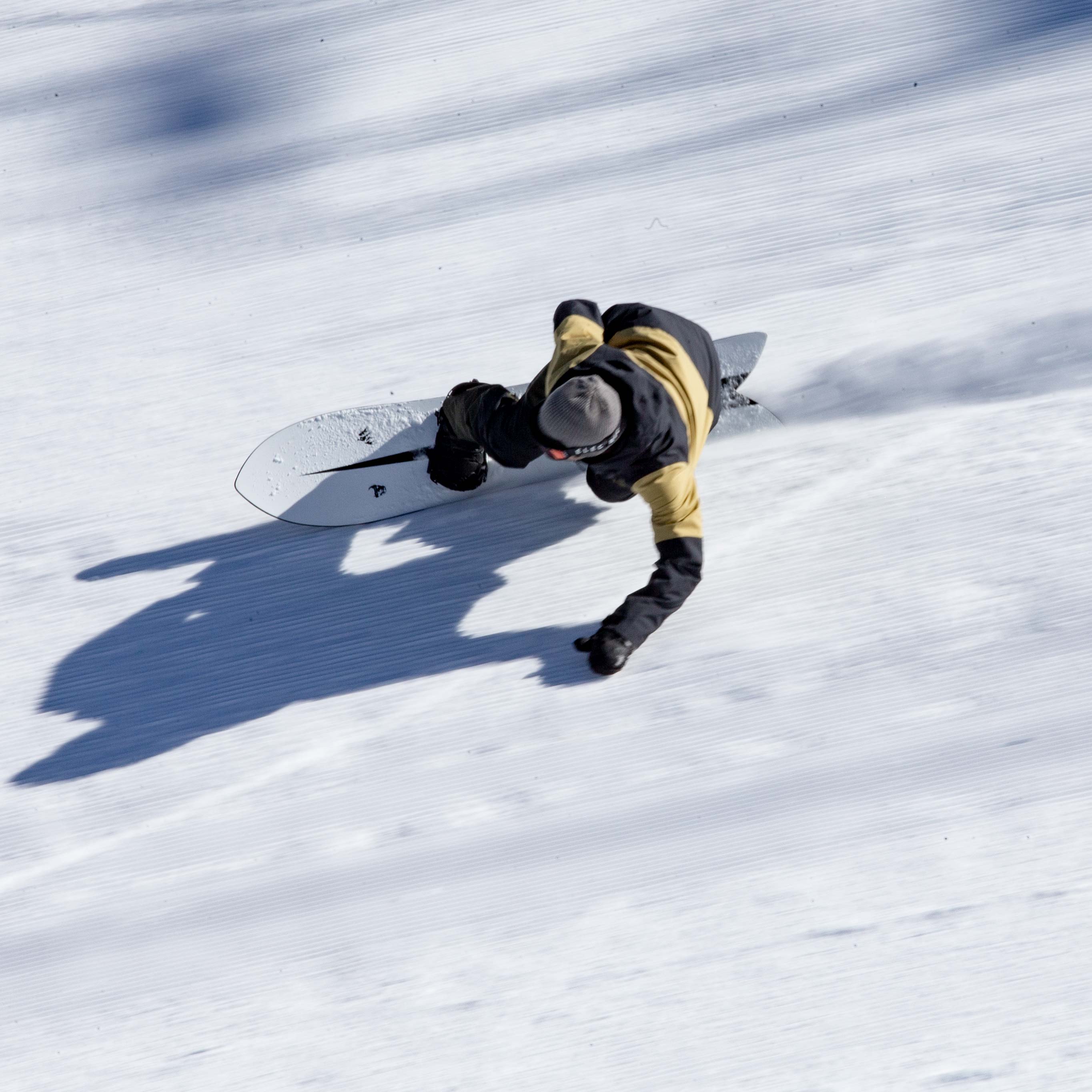 Storm Chaser Snowboard 2023 | Jones Snowboards